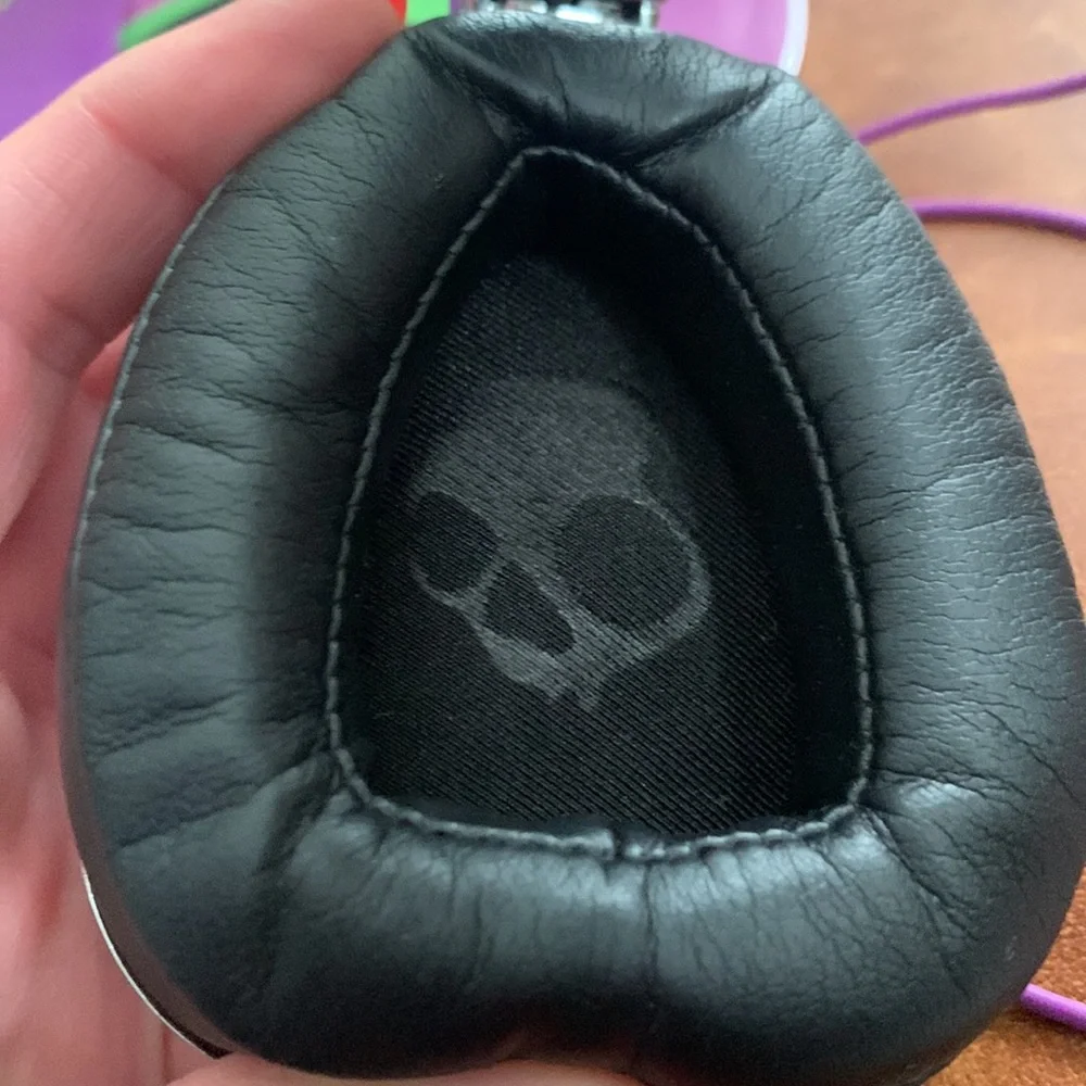 Dinosaur Jr Skullcandy limited edition aviator headphones and 7” inch vinyl - Picture 5 of 11